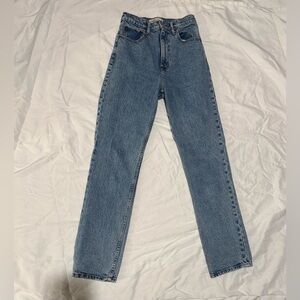 Abercrombie & Fitch 90s straight ultra high- rise Jeans